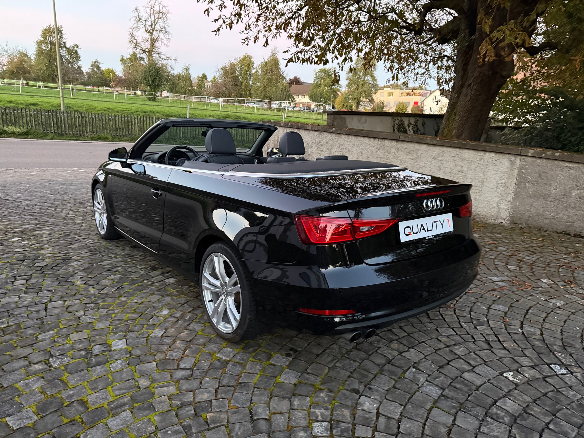 AUDI A3 Cabriolet 1.4 TFSI S-tronic S-Line / 1 Hand / CH-Fahrzeug / Frisch ab MFK / Service gepflegt / 36 Monate Garantie /Navi/Xenon-image-6