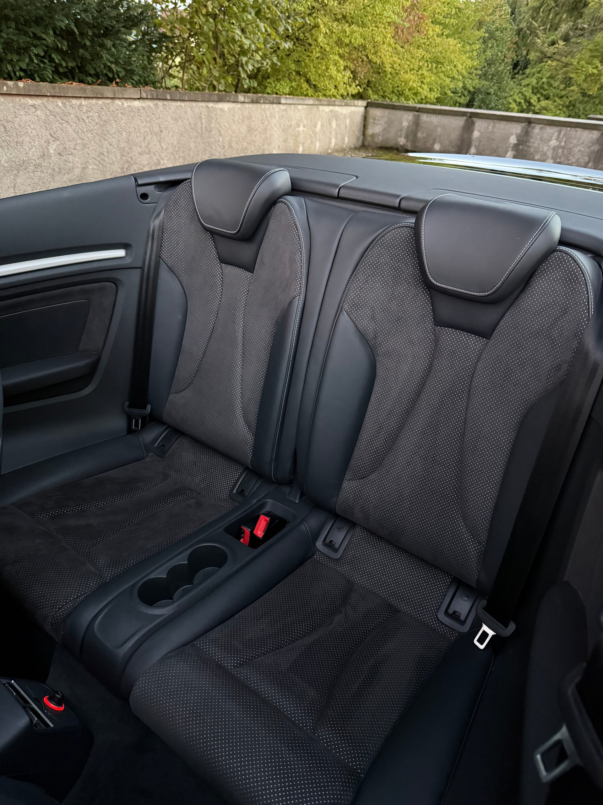 AUDI A3 Cabriolet 1.4 TFSI S-tronic S-Line / 1 Hand / CH-Fahrzeug / Frisch ab MFK / Service gepflegt / 36 Monate Garantie /Navi/Xenon-image-12