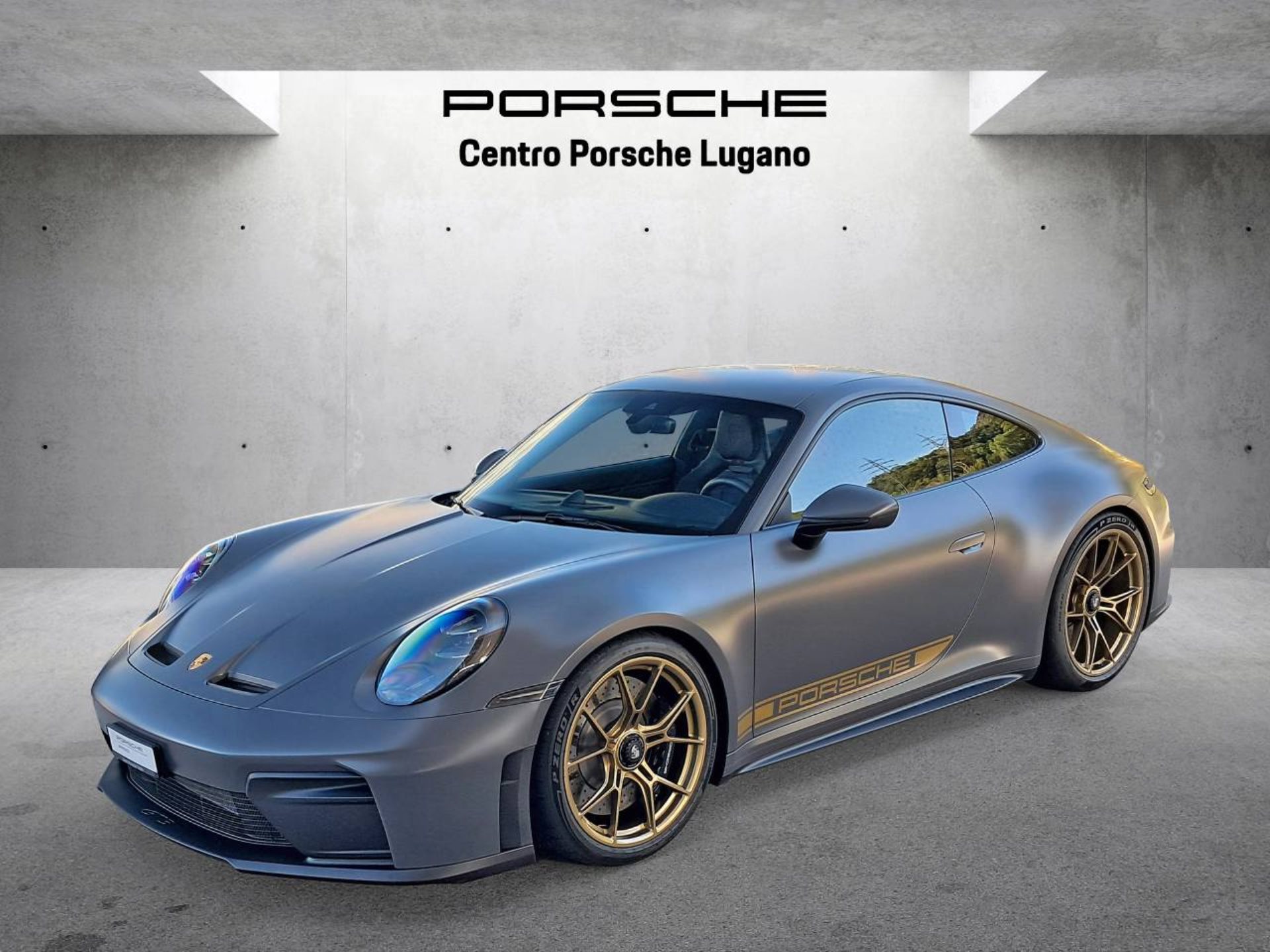 PORSCHE 911 GT3 con pacchetto Touring-image-8