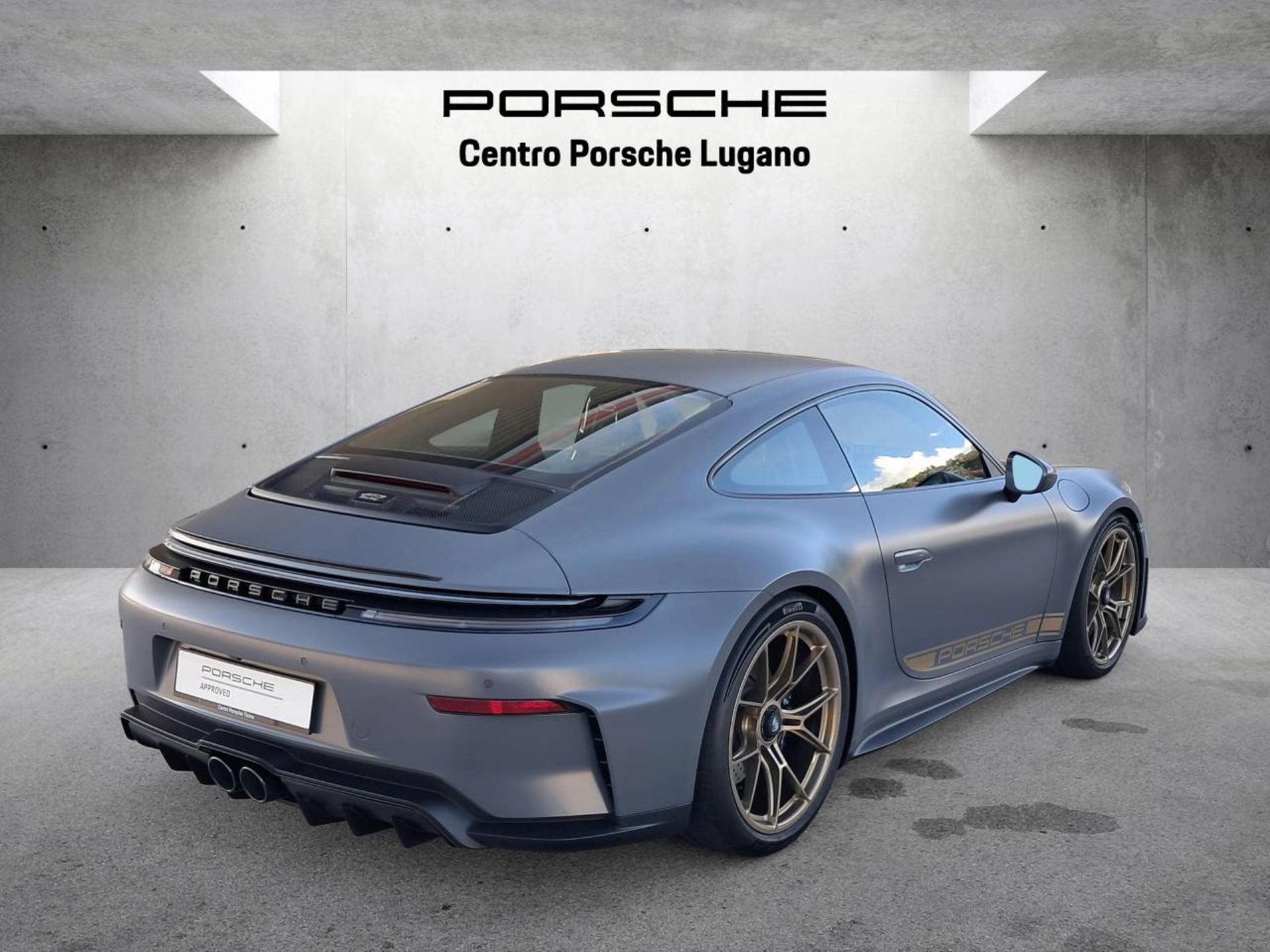 PORSCHE 911 GT3 con pacchetto Touring-image-7