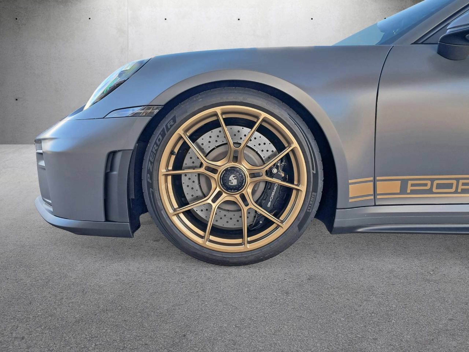 PORSCHE 911 GT3 con pacchetto Touring-image-11