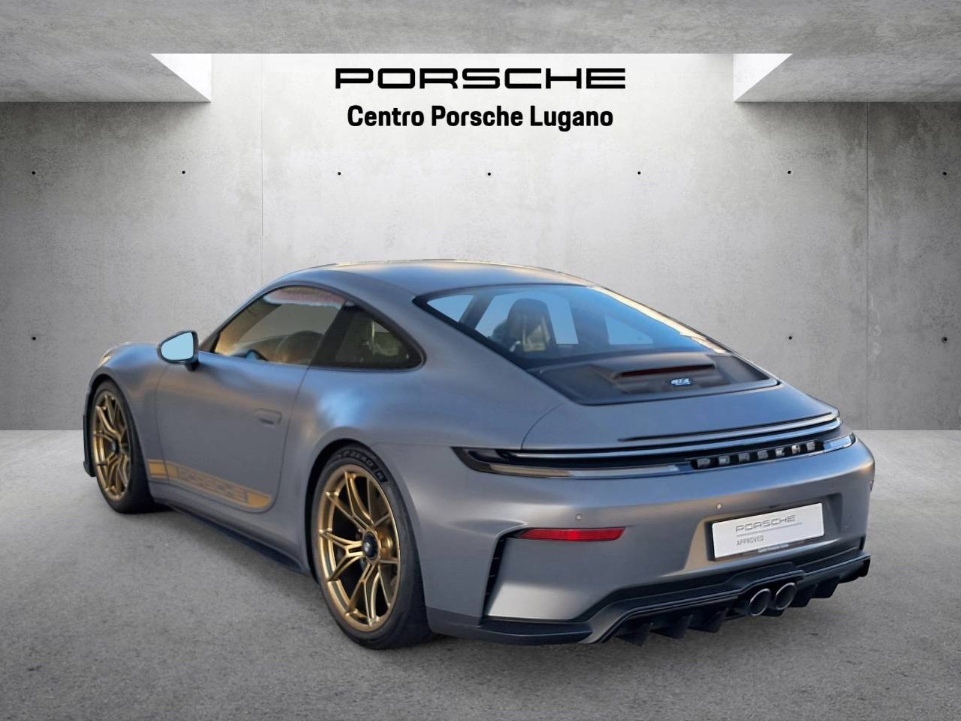PORSCHE 911 GT3 con pacchetto Touring-image-6