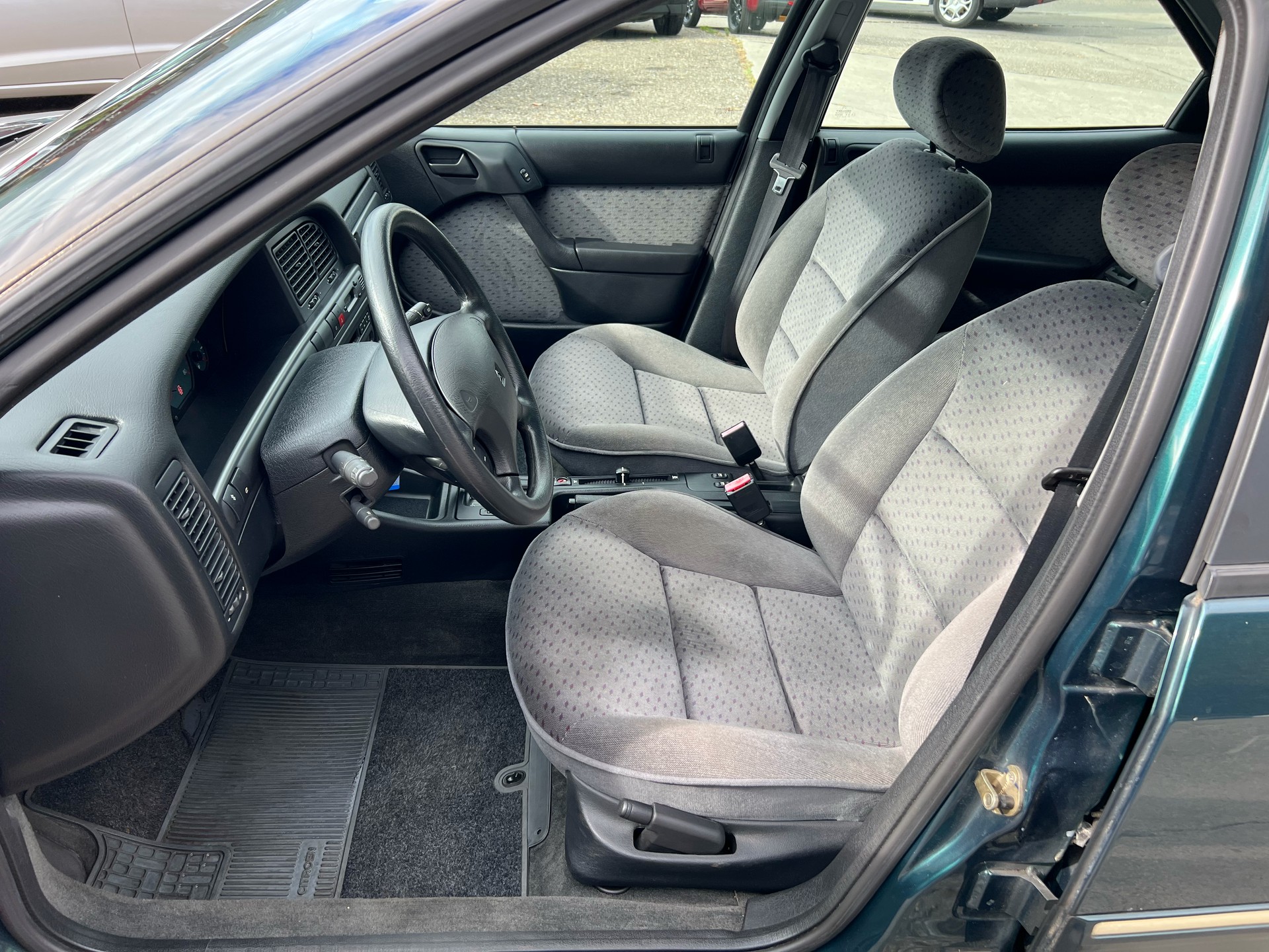 CITROEN Xantia Berline 1.8i 16V SX-image-8