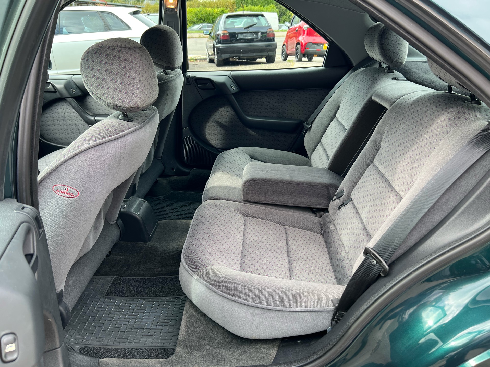 CITROEN Xantia Berline 1.8i 16V SX-image-9