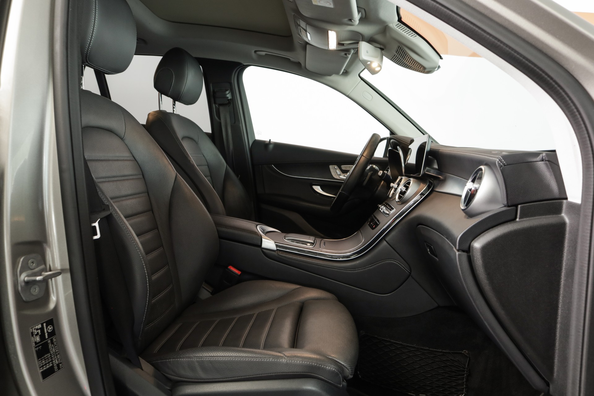 MERCEDES-BENZ GLC 300 d Off-Road 4Matic 9G-Tronic • Argent Mojave •AIR BODY CONTROL • Pack Premium Plus-image-11