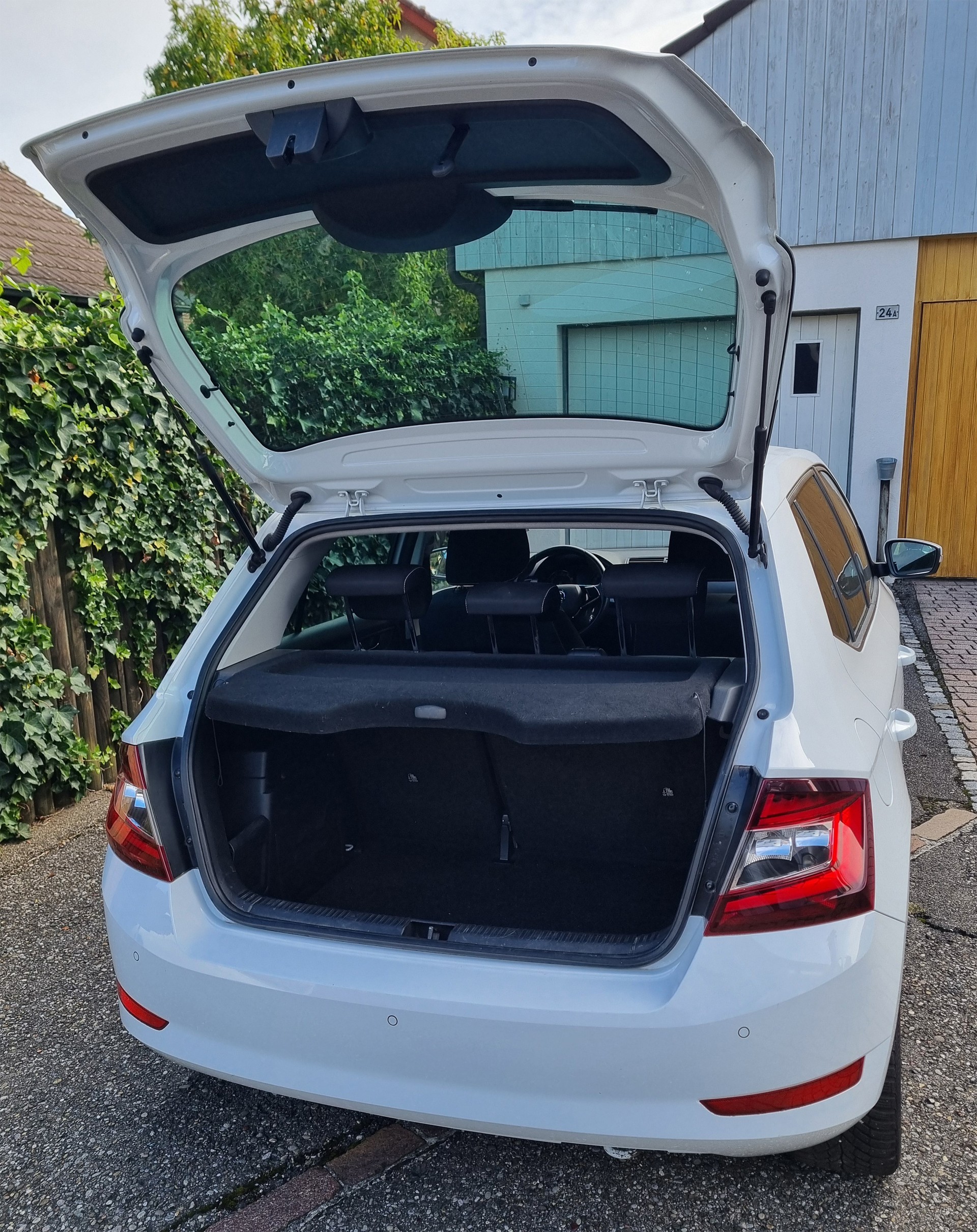 SKODA 1.0 TSI Style DSG-image-3