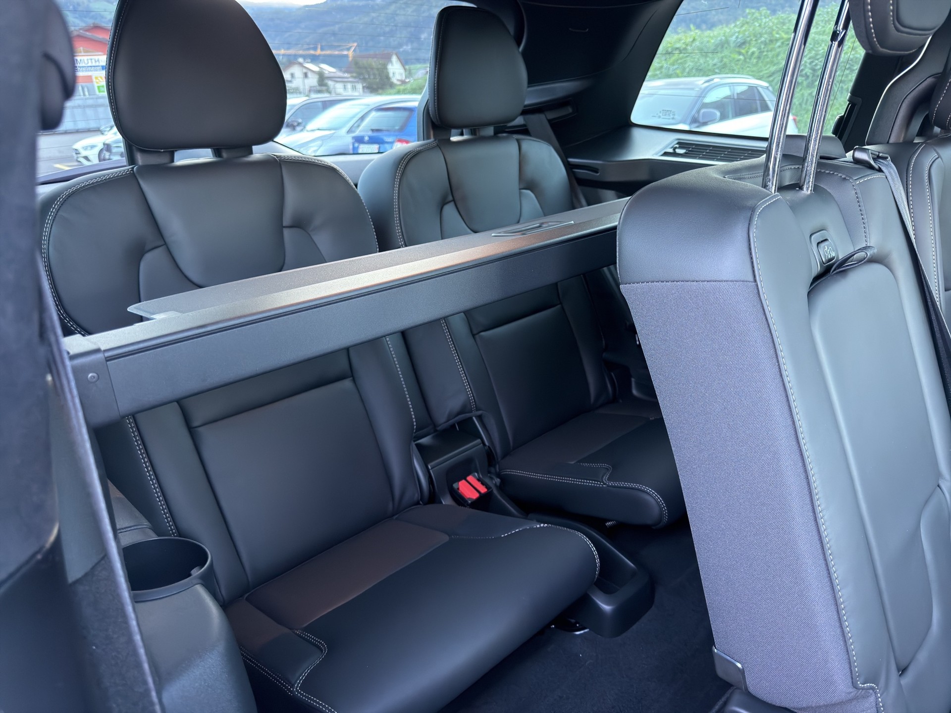 VOLVO XC90 2.0 T8 TE Ultra Dark eAWD-image-18