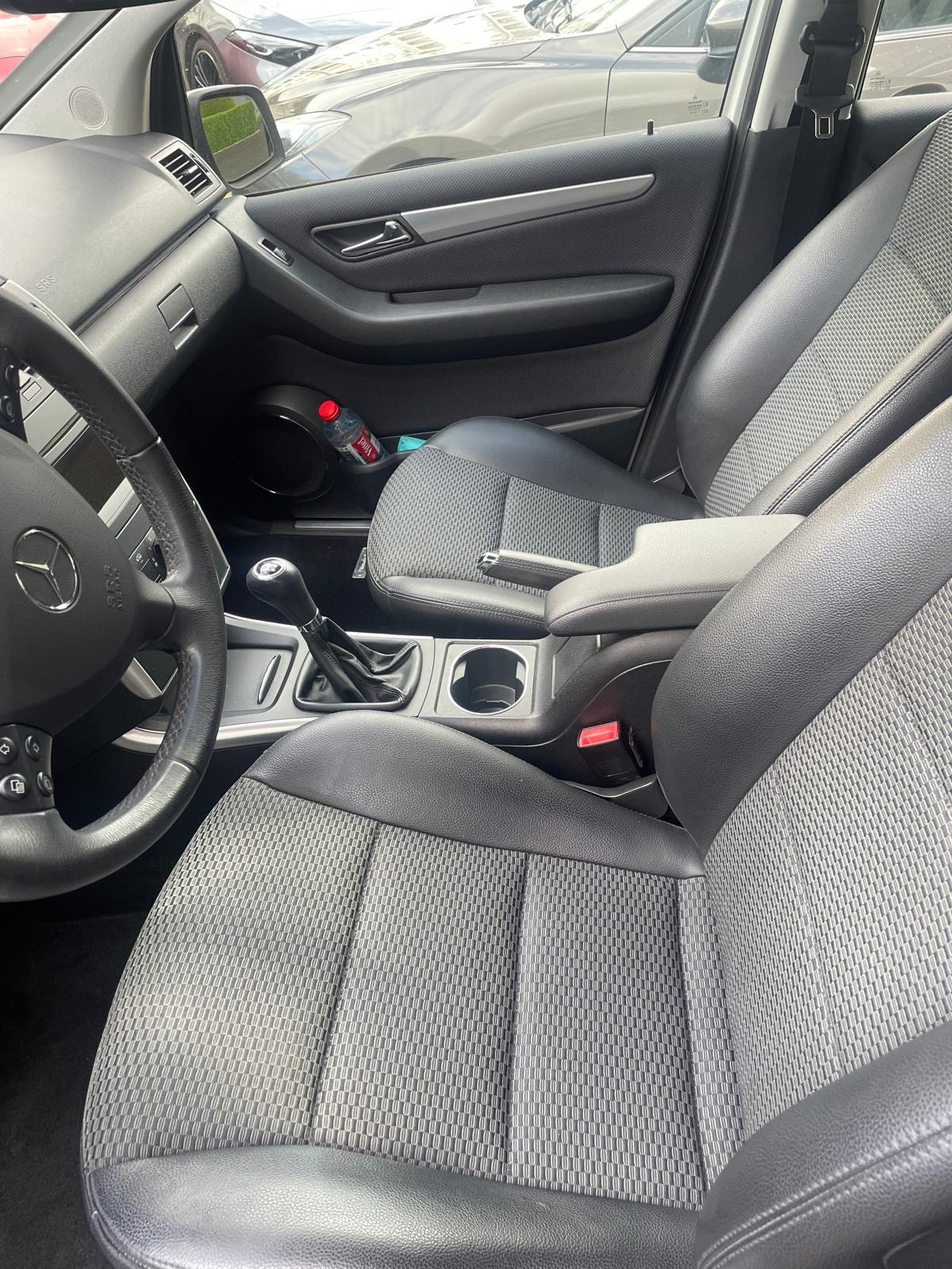 MERCEDES-BENZ A 180 BlueEF Classic-image-5