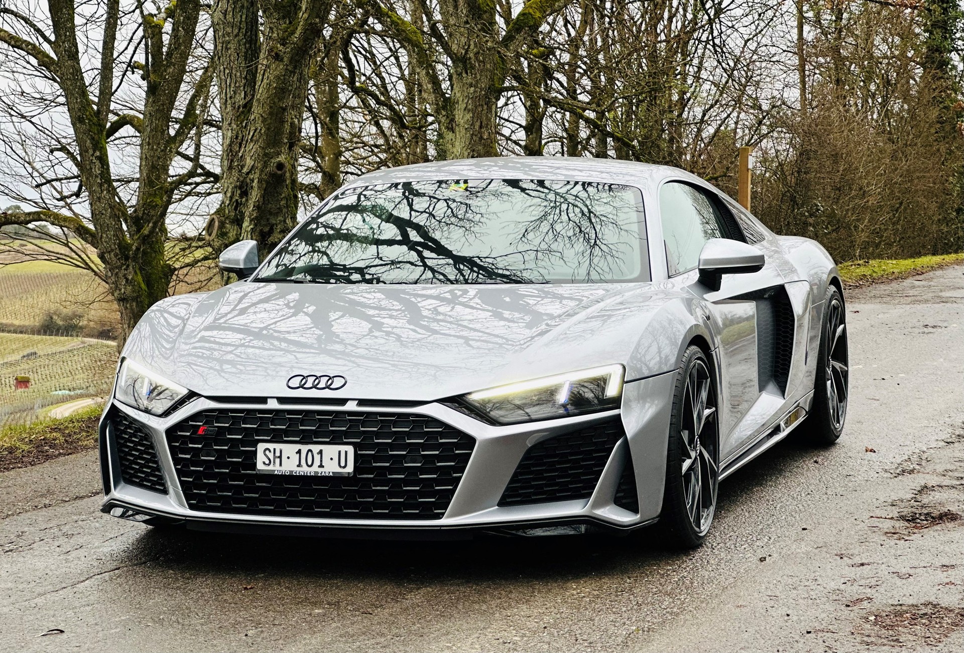 AUDI R8 Coupé RWD S-Tronic *Vollausstattung*-showroom-element-1