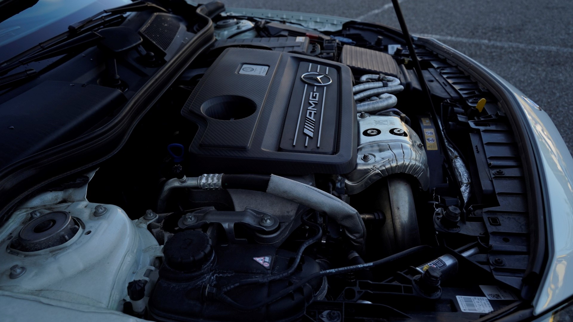MERCEDES-BENZ GLA 45 AMG 4Matic 7G-DCT-image-3