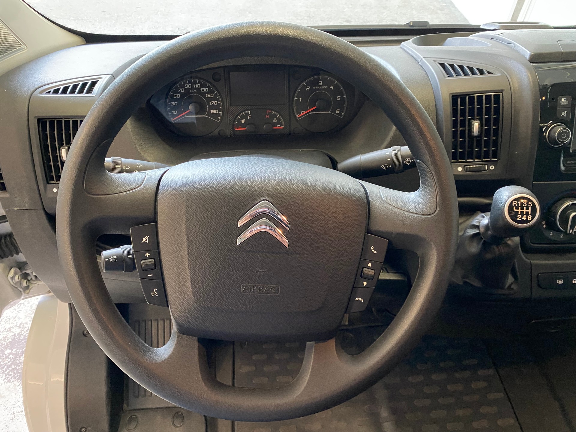 CITROEN Jumper 35 2.2 BlueHDi 140 L3H2-image-10