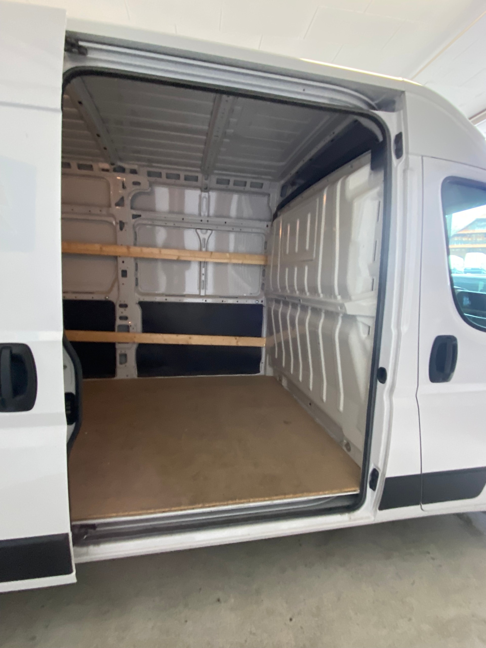 CITROEN Jumper 35 2.2 BlueHDi 140 L3H2-image-6