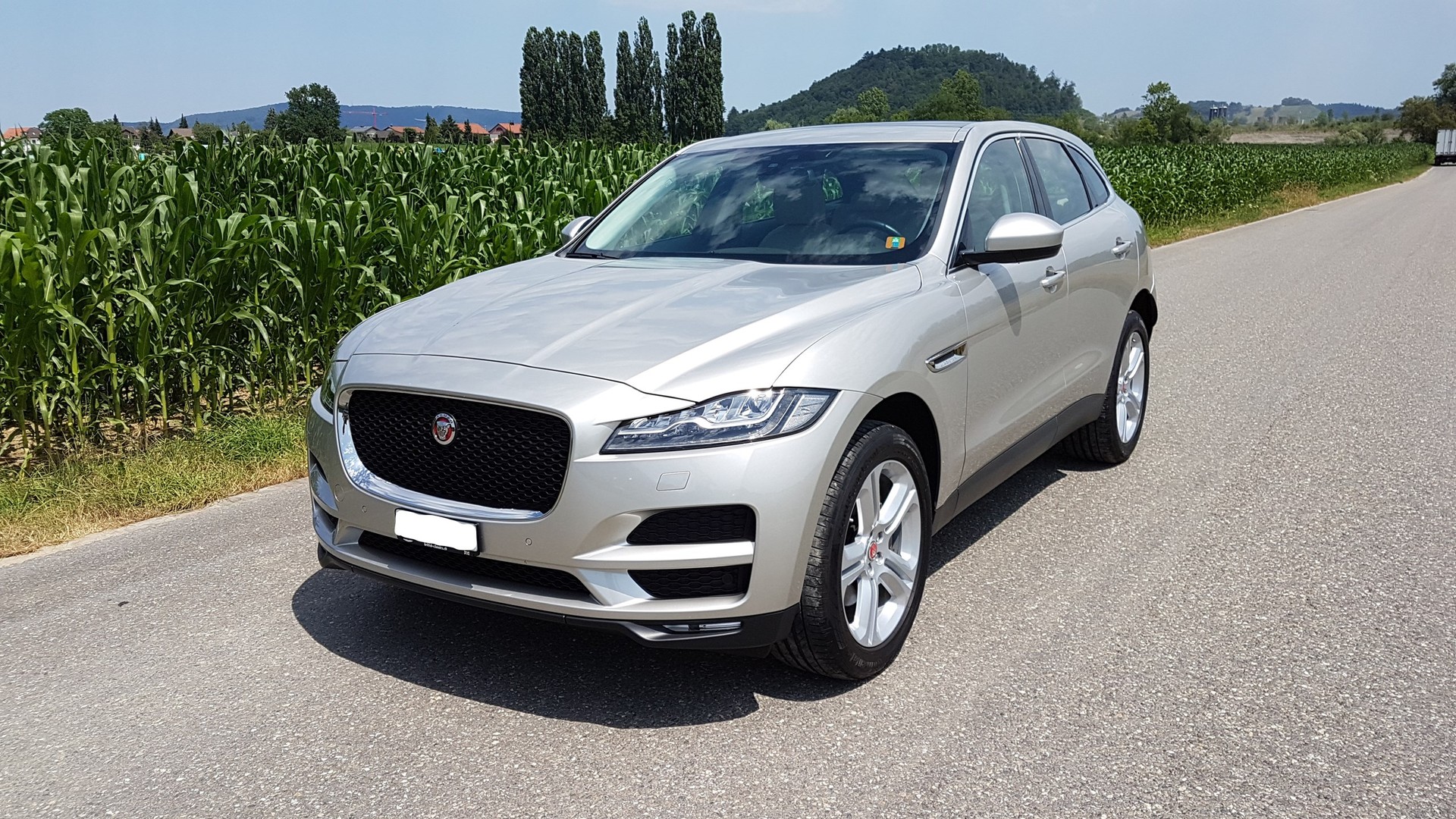 JAGUAR F-Pace 3.0 TD Prestige AWD Automatik-image-0