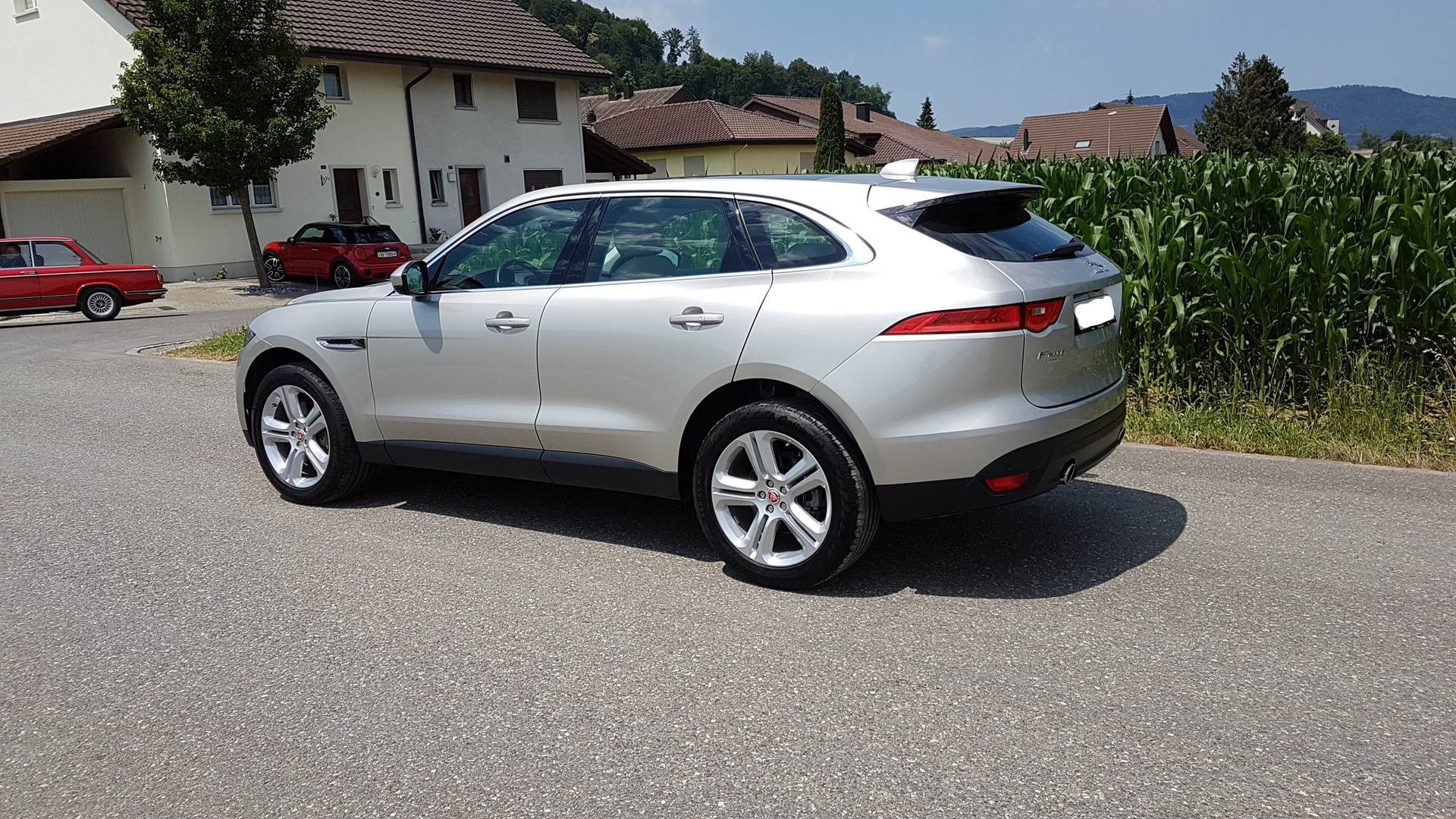 JAGUAR F-Pace 3.0 TD Prestige AWD Automatik-image-1