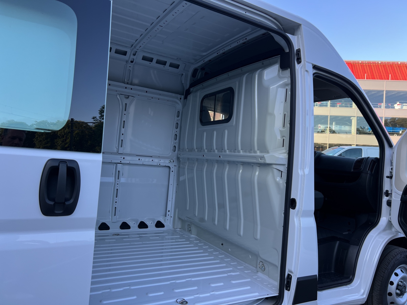 CITROEN Jumper 35 2.2 BlueHDi 140 L2H2 **Facelift** Anhängerkupplung 2500Kg Anhängelast-image-12
