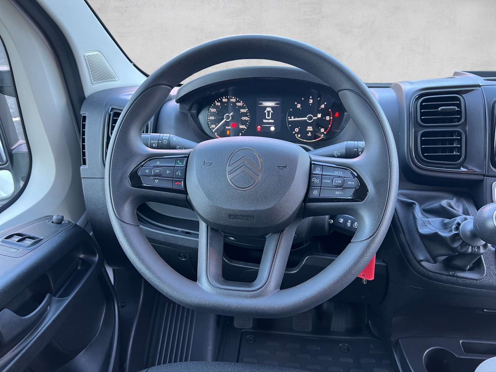 CITROEN Jumper 35 2.2 BlueHDi 140 L2H2 **Facelift** Anhängerkupplung 2500Kg Anhängelast-image-11
