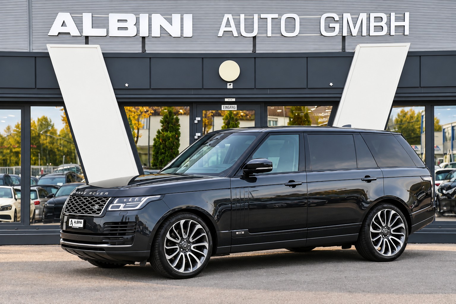 LAND ROVER Range Rover *Long Version* LWB 5.0 V8 S/C Vogue Automatic-image-0