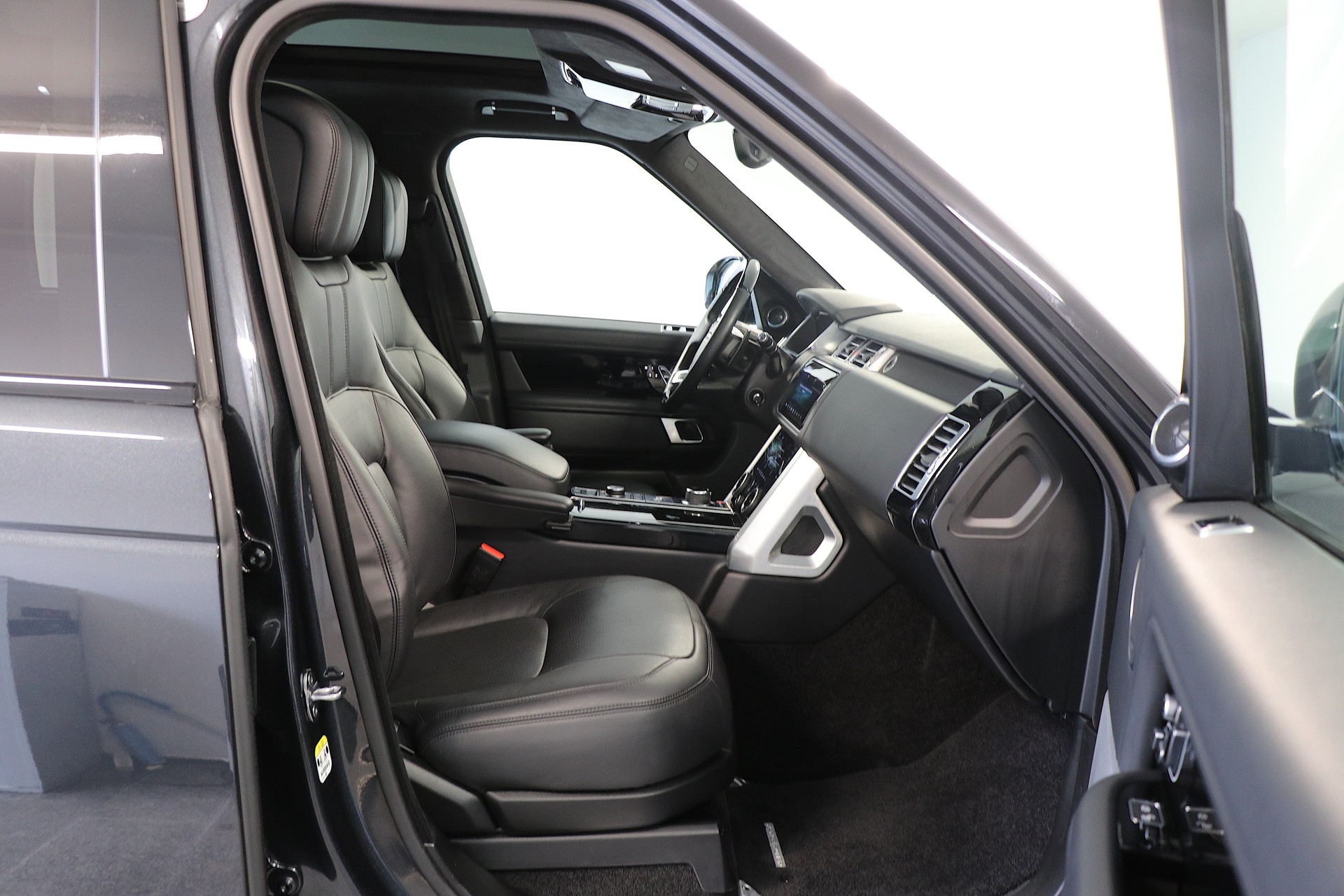 LAND ROVER Range Rover *Long Version* LWB 5.0 V8 S/C Vogue Automatic-image-11