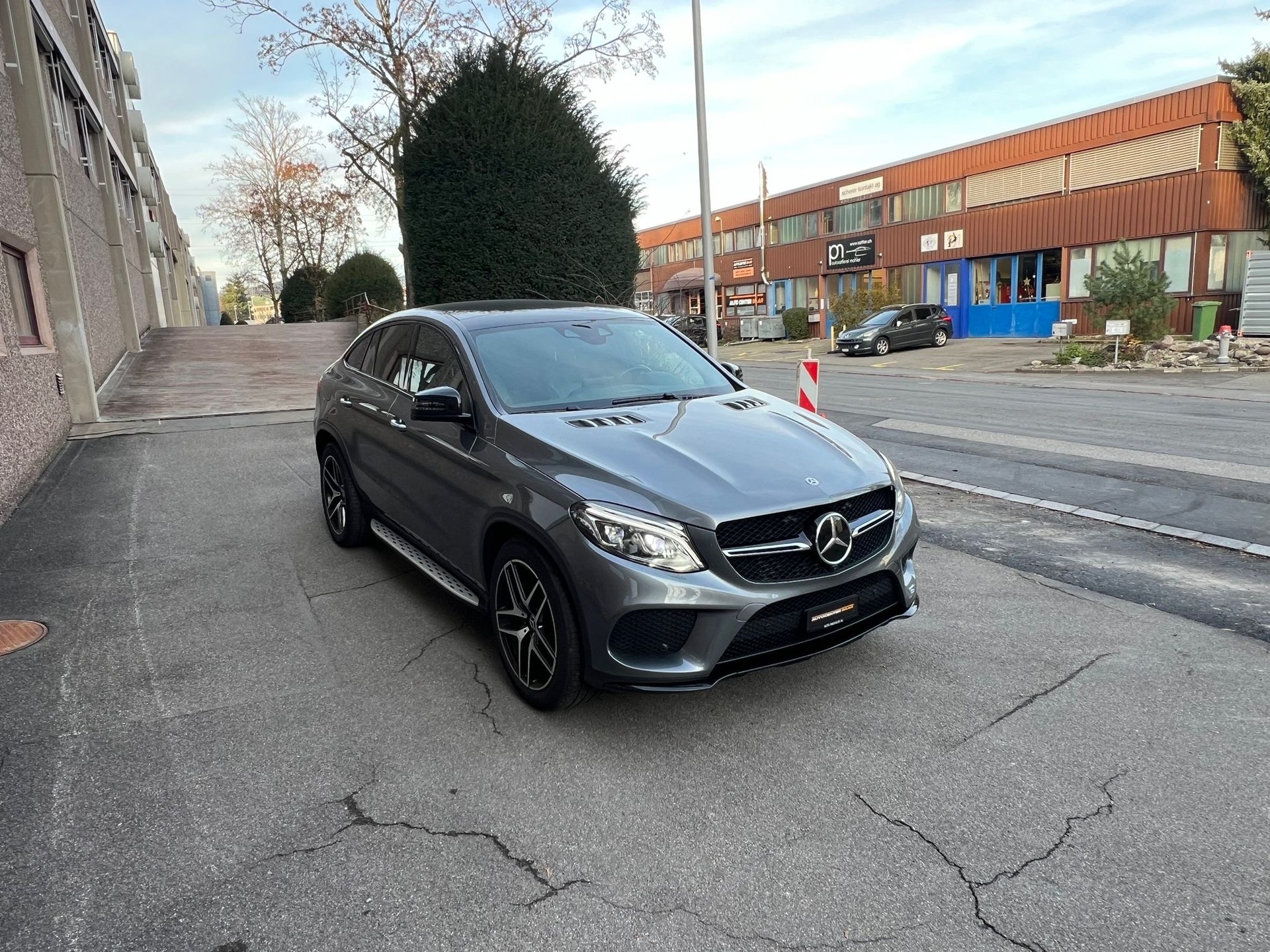 MERCEDES-BENZ GLE Coupé 350 d 4Matic 9G-Tronic-showroom-element-2