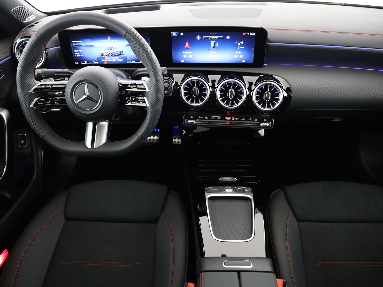 MERCEDES-BENZ CLA 250 4Matic 8G-DCT-image-4