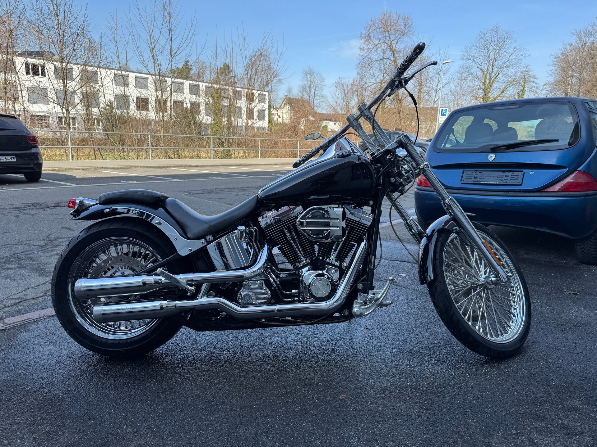 HARLEY-DAVIDSON Deuce-image-3