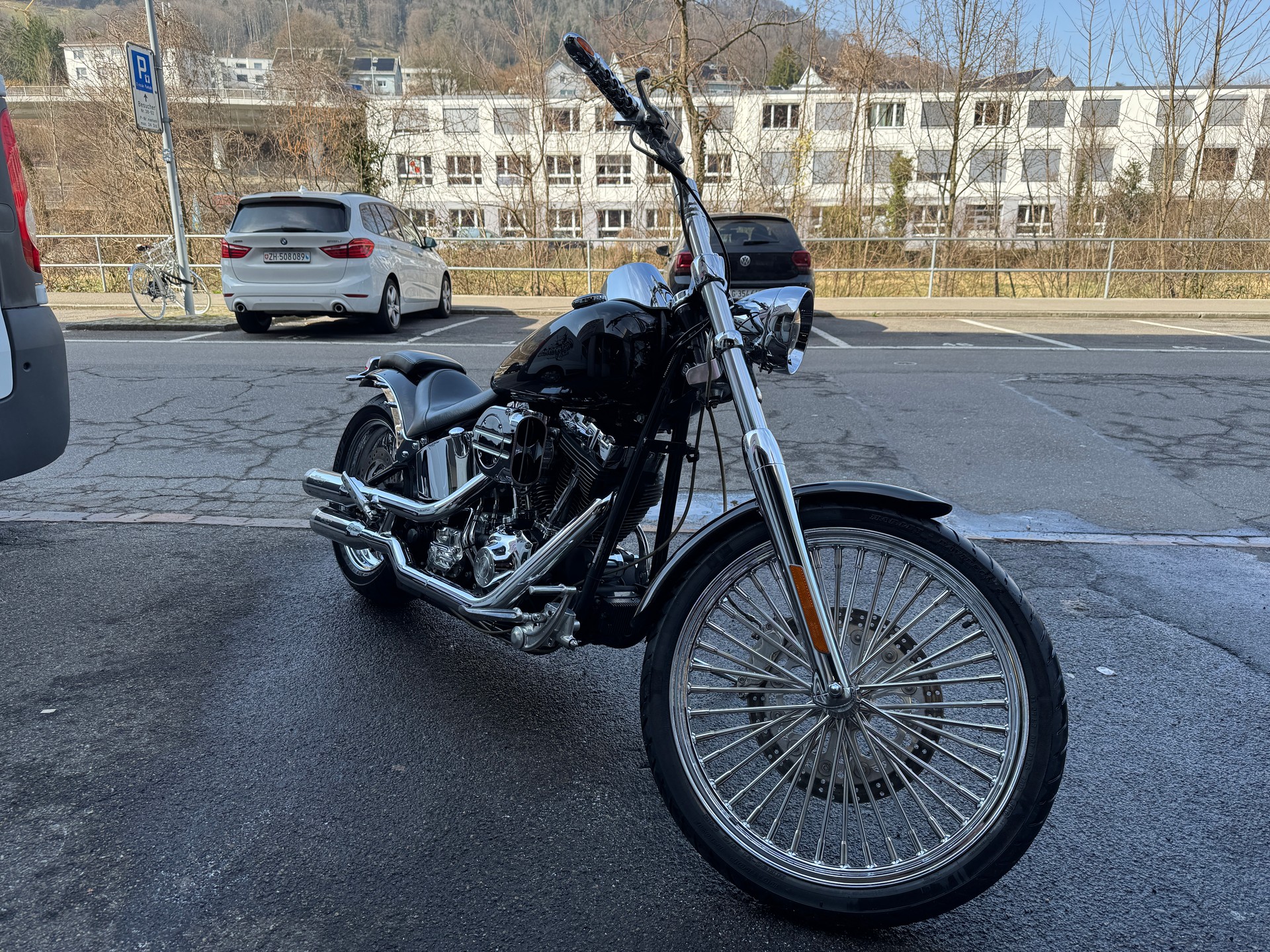 HARLEY-DAVIDSON Deuce-image-2
