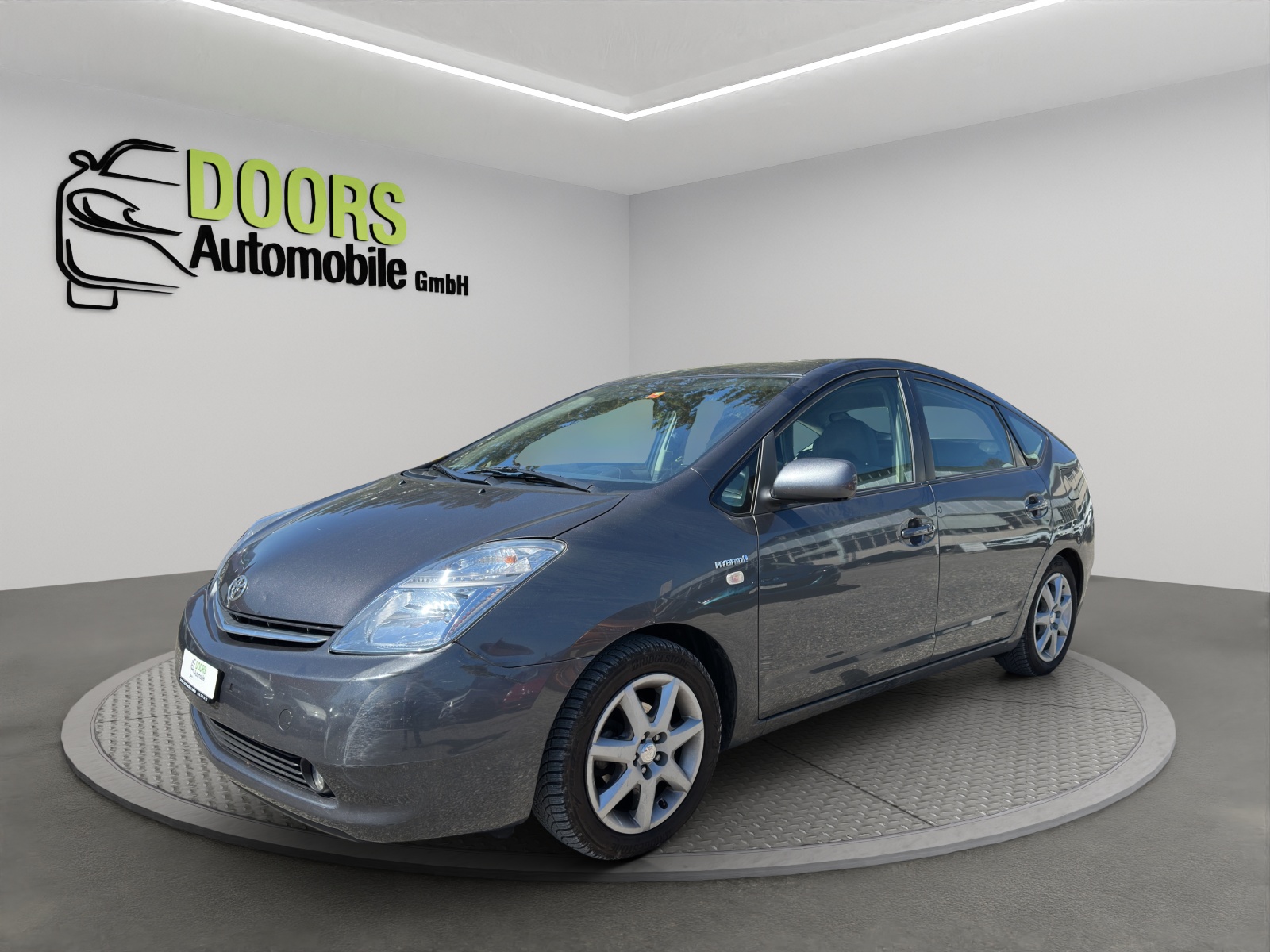 TOYOTA Prius 1.5 16V Hybrid Edition-showroom-element-2