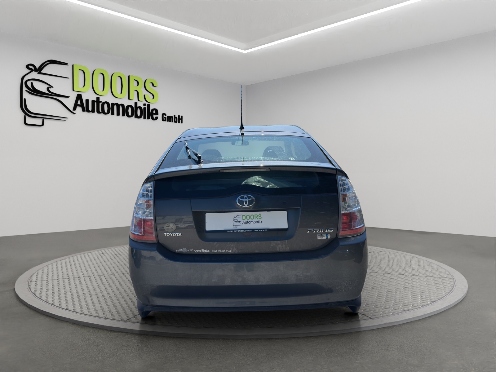TOYOTA Prius 1.5 16V Hybrid Edition-showroom-element-3