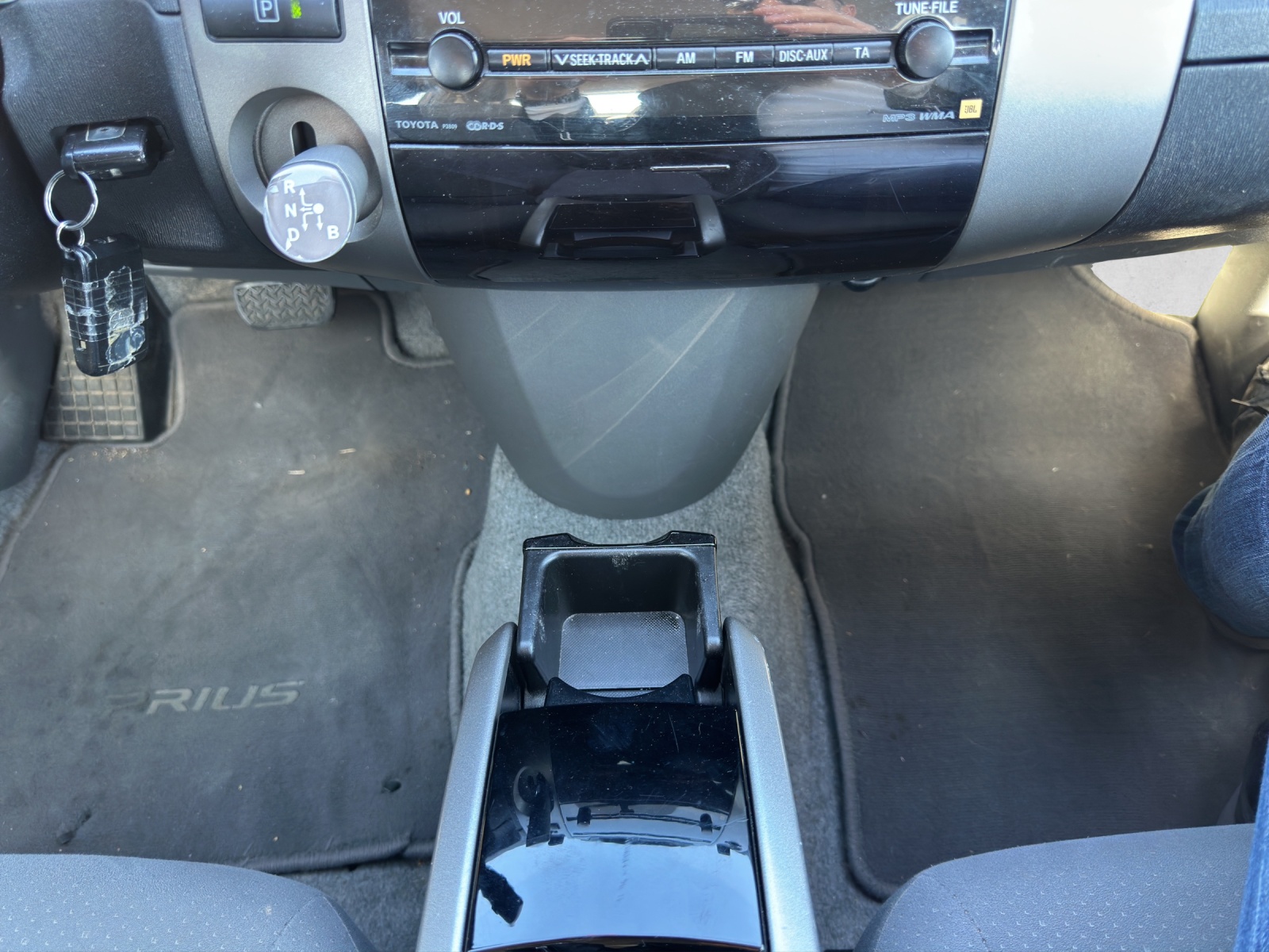 TOYOTA Prius 1.5 16V Hybrid Edition-image-11