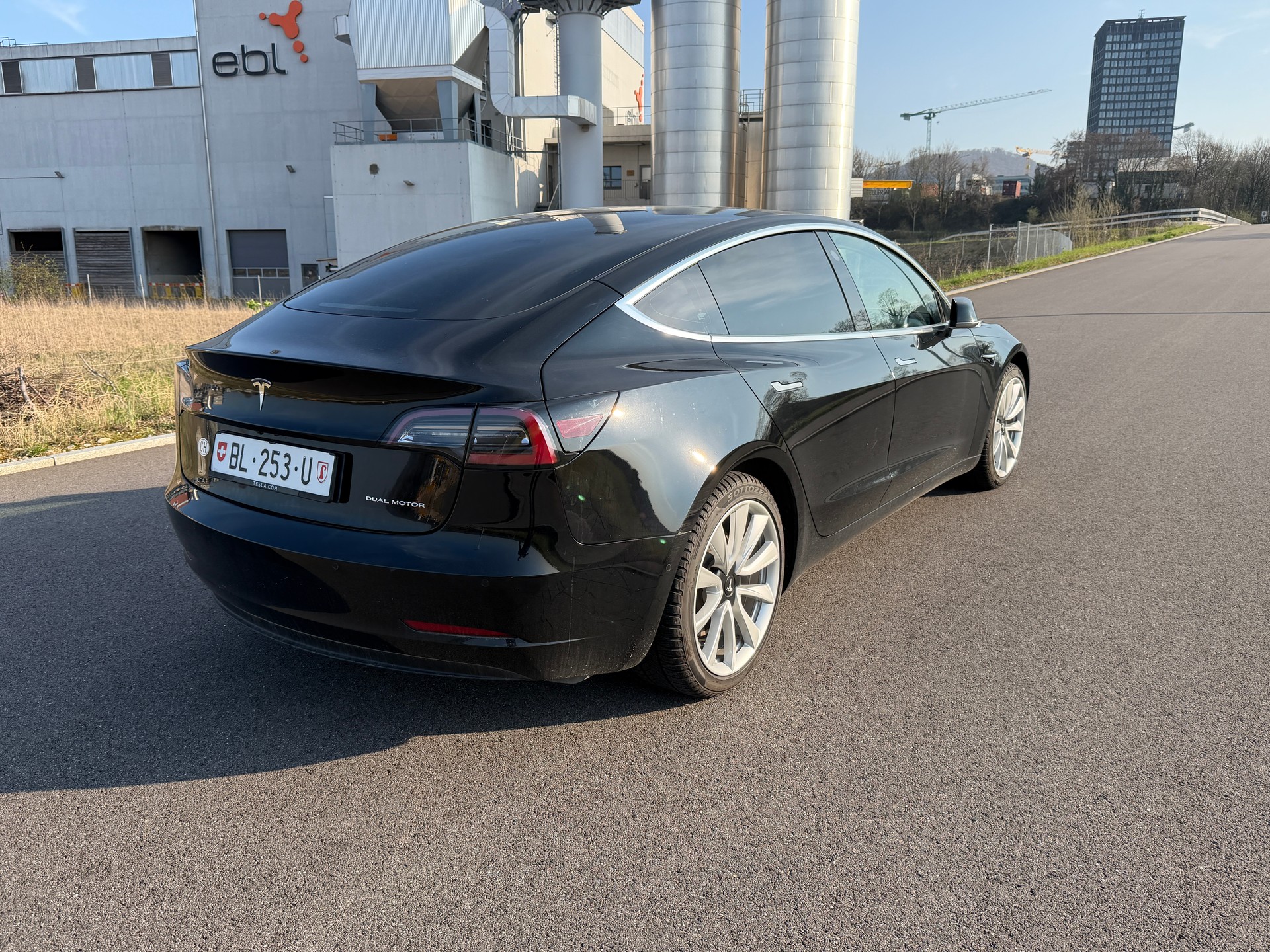 TESLA Model 3 Long Range Dual Motor AWD-image-7