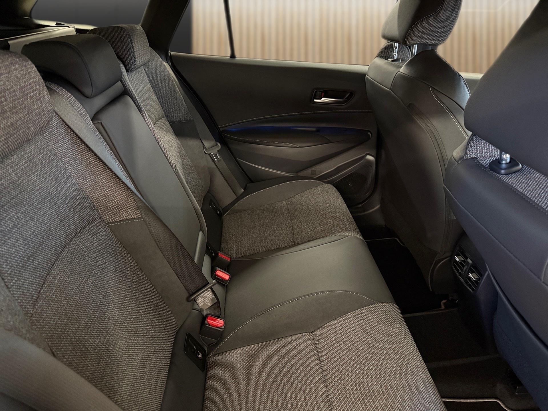 TOYOTA Corolla Touring Sports 1.8 HSD Trend e-CVT-image-12