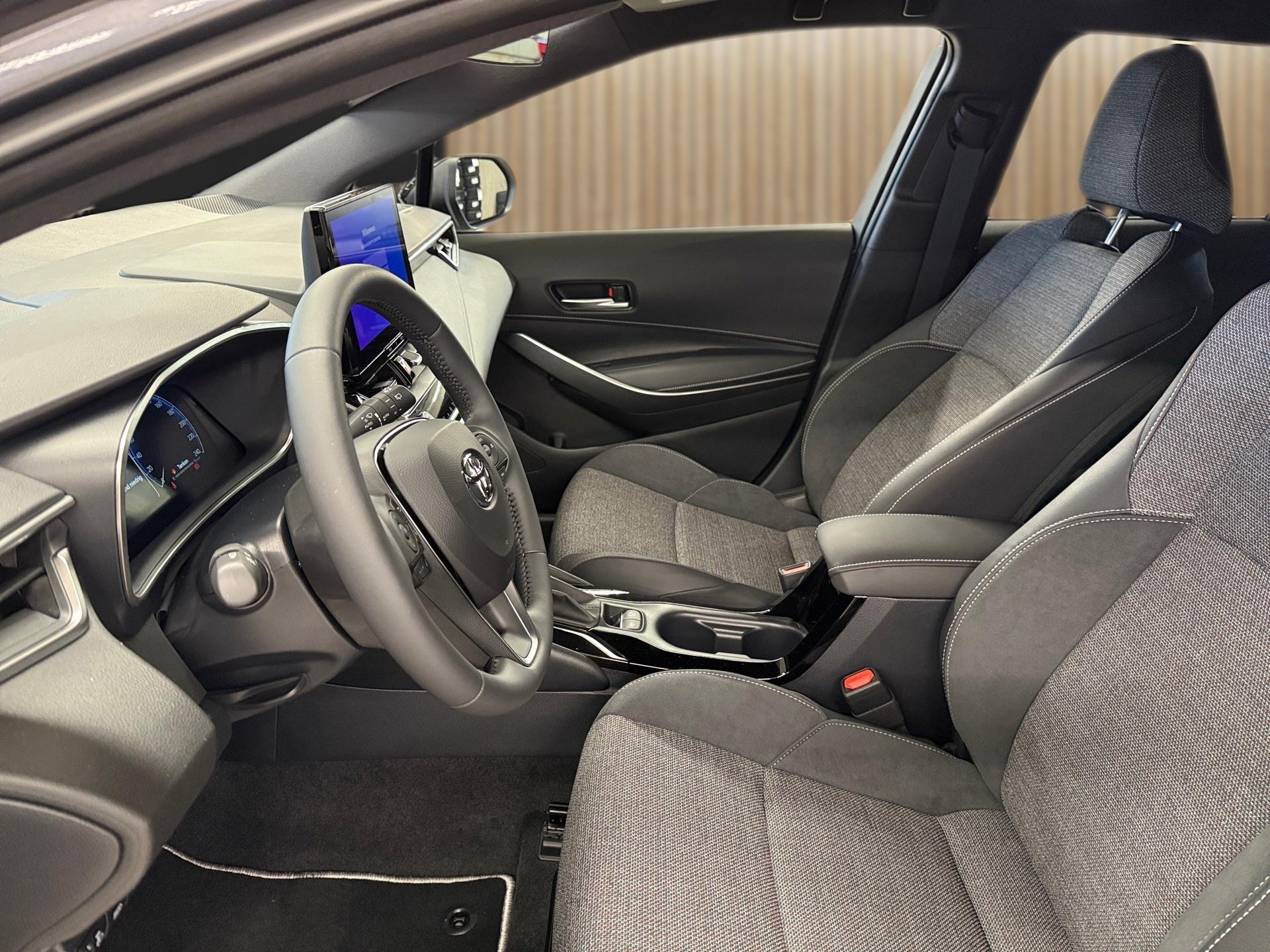 TOYOTA Corolla Touring Sports 1.8 HSD Trend e-CVT-image-10