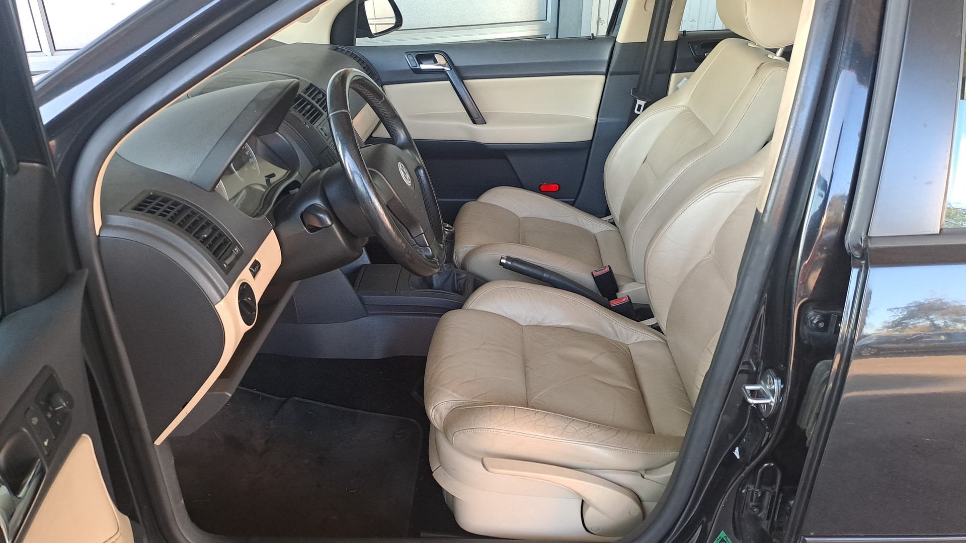 VW Polo 1.6 16V Comfortline-image-8