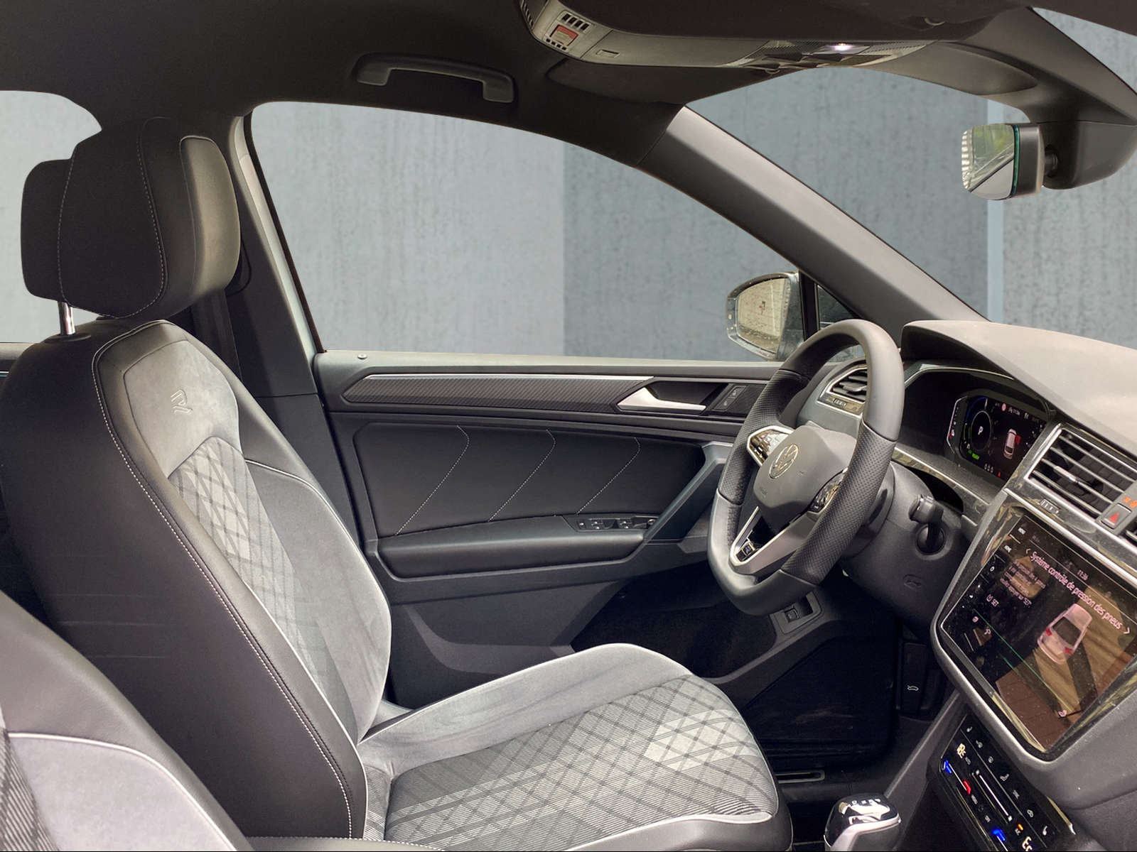 VW Tiguan 1.4TSI PHEV R-Line DSG-image-8