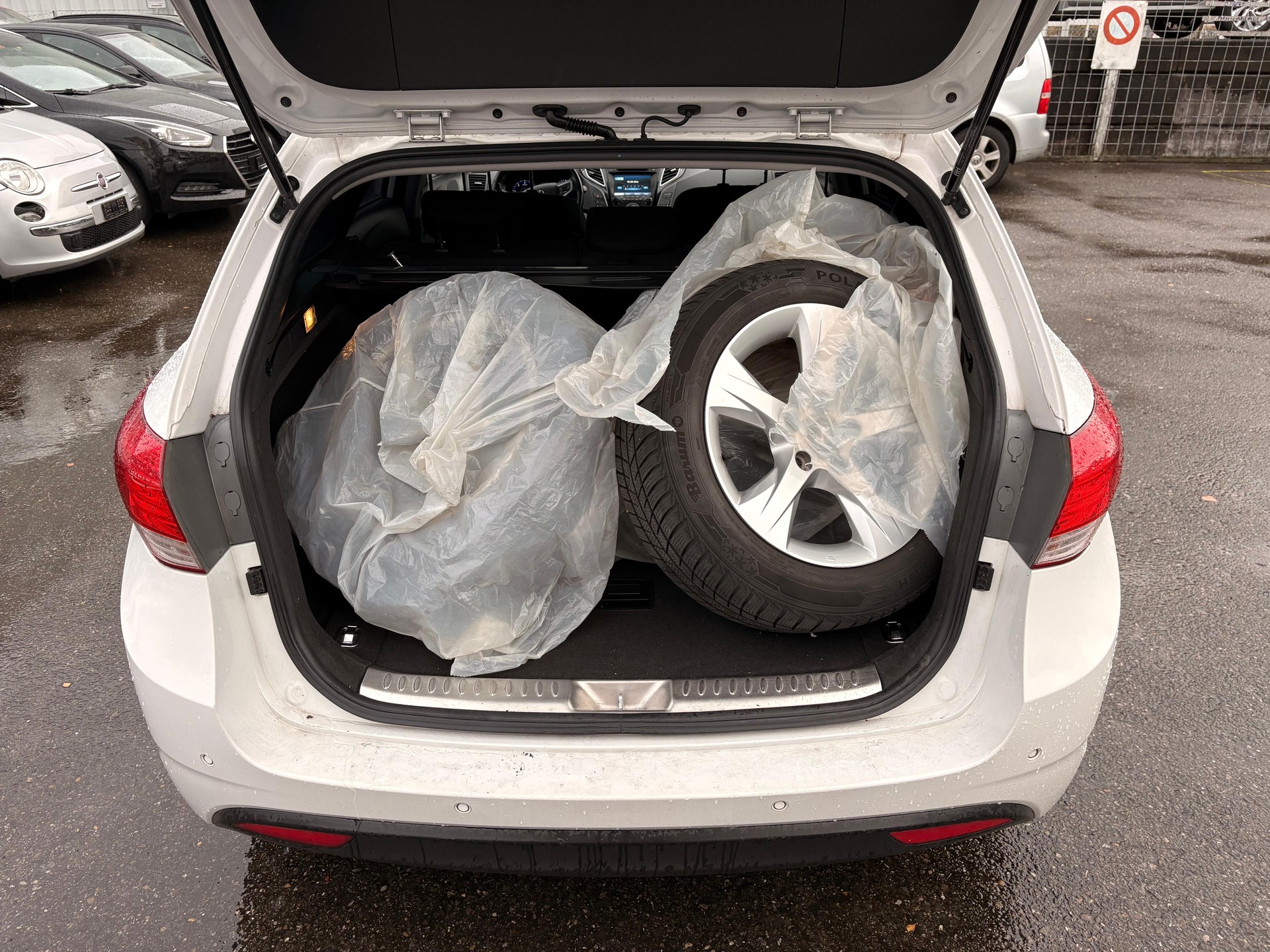 HYUNDAI i40 Wagon 1.7 CRDI Premium Automatic-image-10