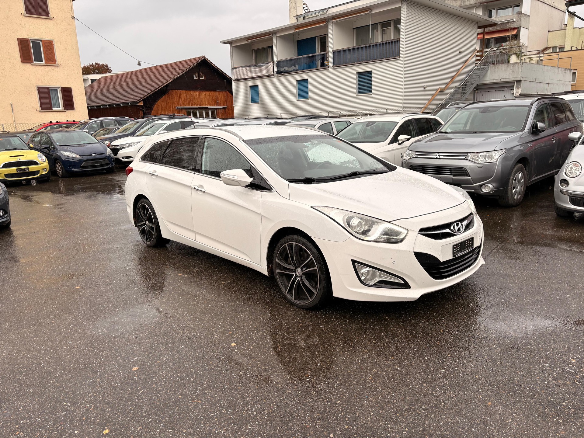 HYUNDAI i40 Wagon 1.7 CRDI Premium Automatic-image-1