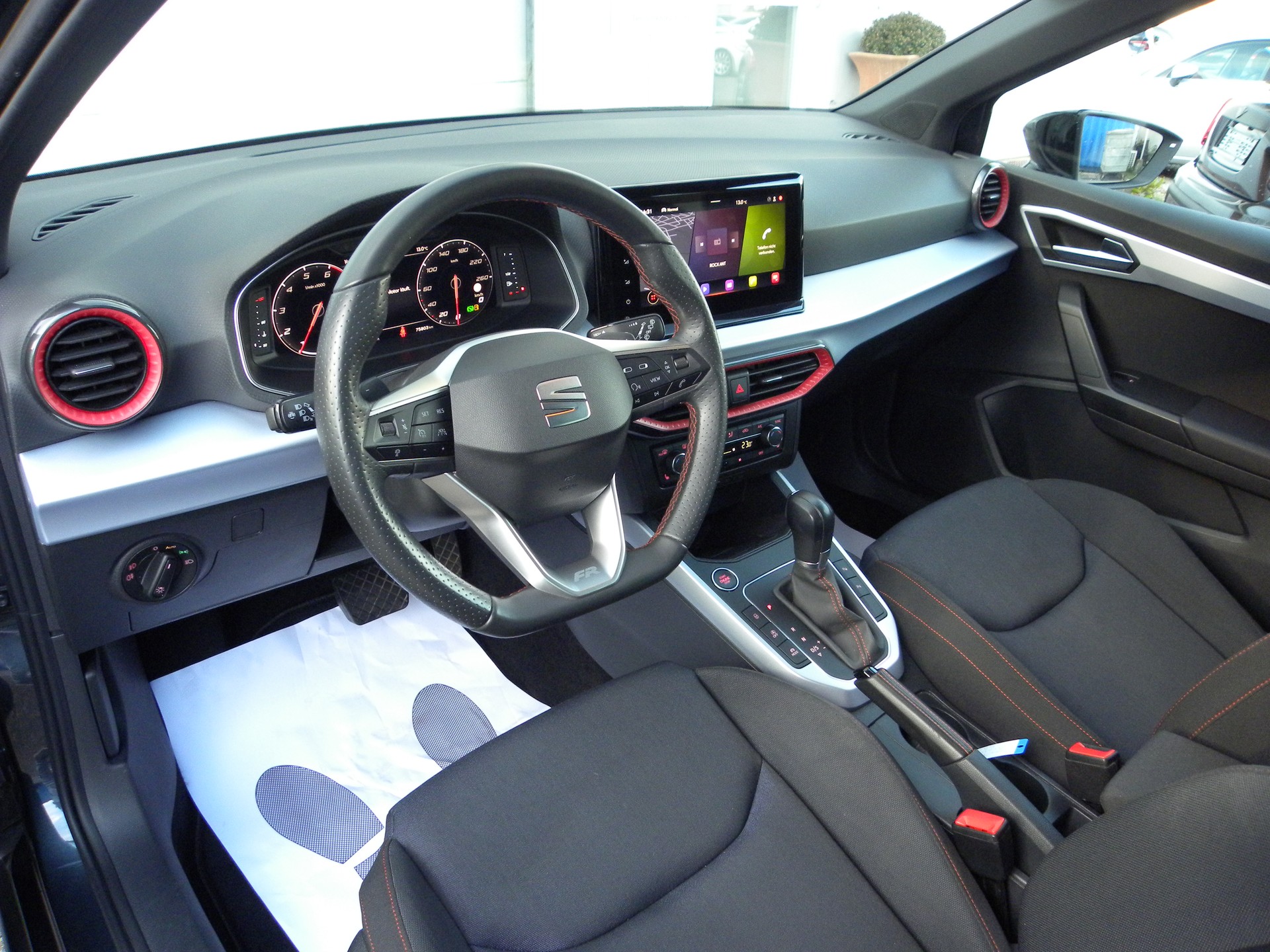 SEAT Arona 1.0 TSI Eco Hola FR DSG-image-5