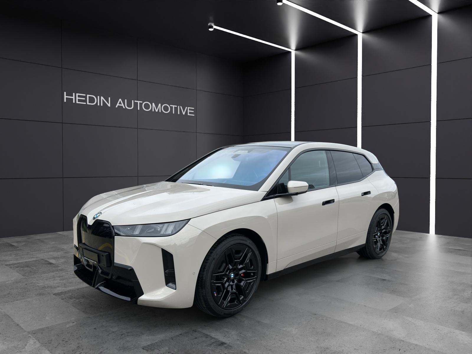BMW iX xDrive45-image-0