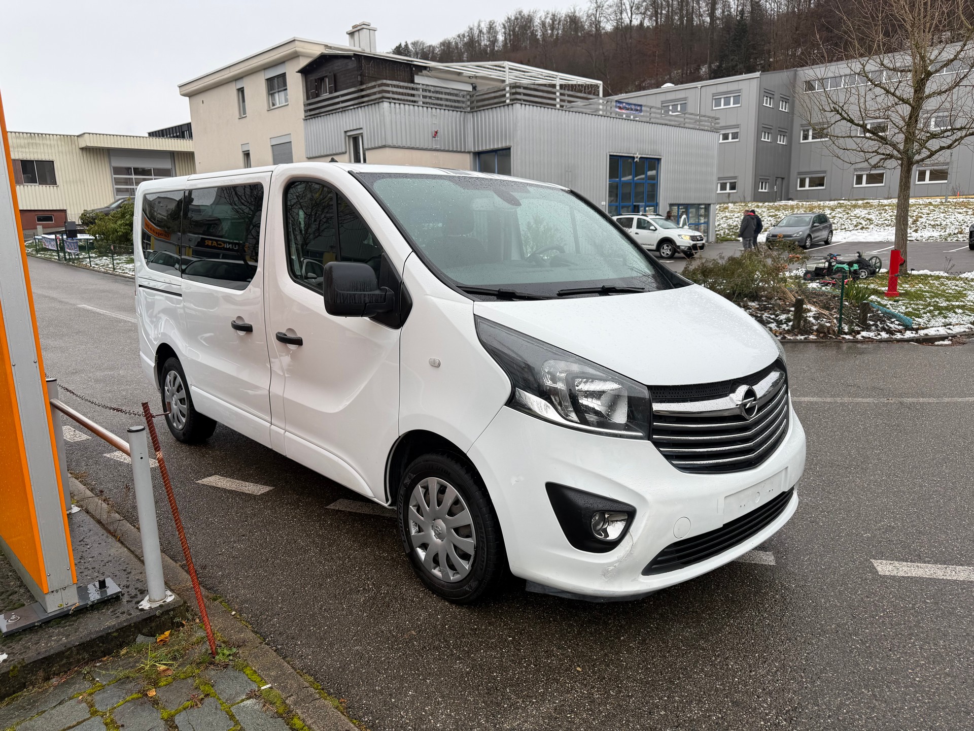 OPEL Vivaro 1.6 CDTI Combi+ 2.9t L1H1-image-1