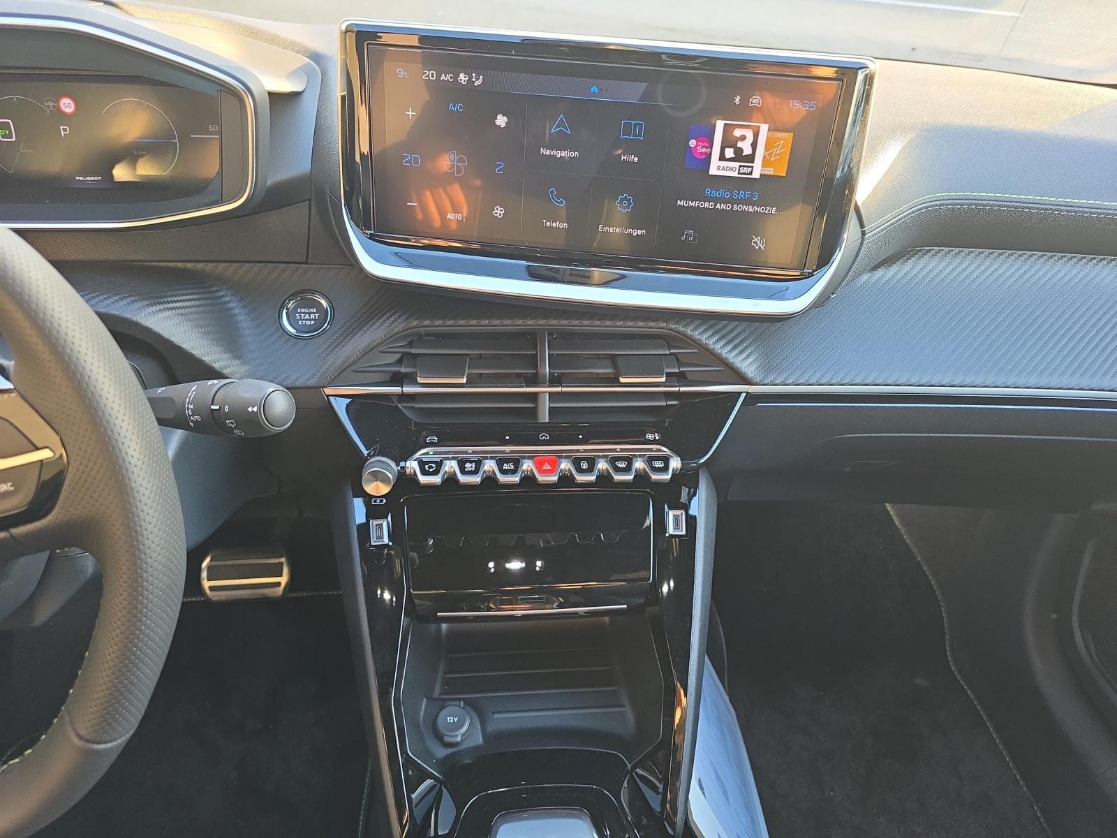 PEUGEOT 208 e-GT-image-13