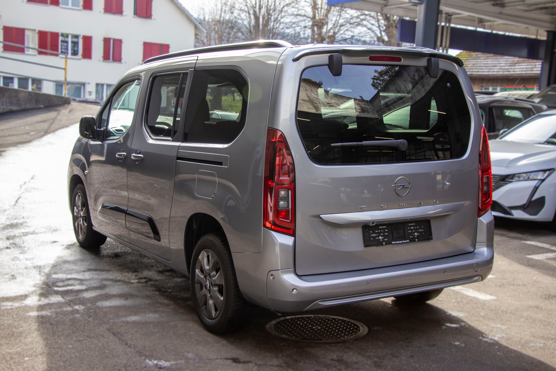 OPEL Combo XL 1.5 GS S/S Long Version-image-1