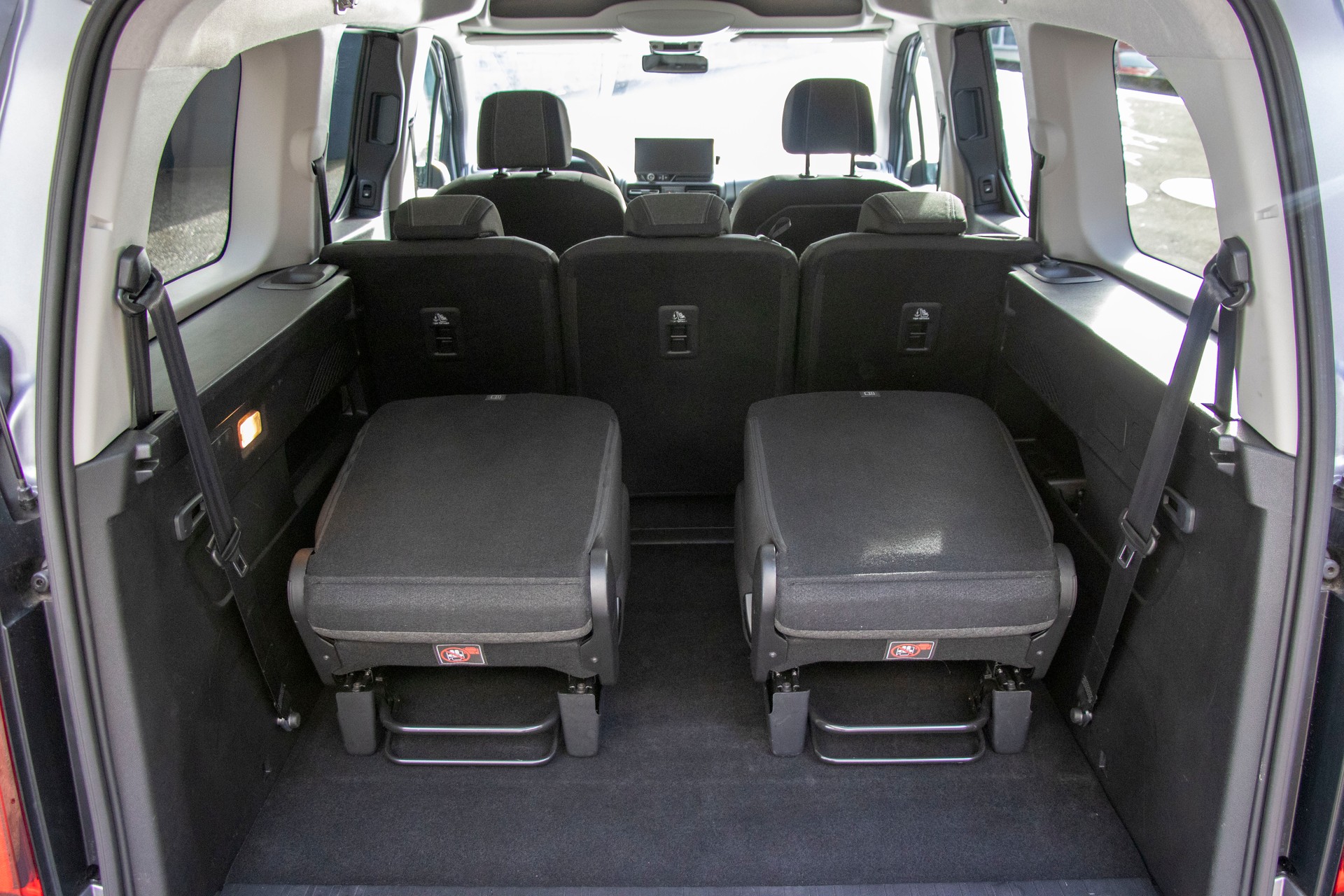 OPEL Combo XL 1.5 GS S/S Long Version-image-6
