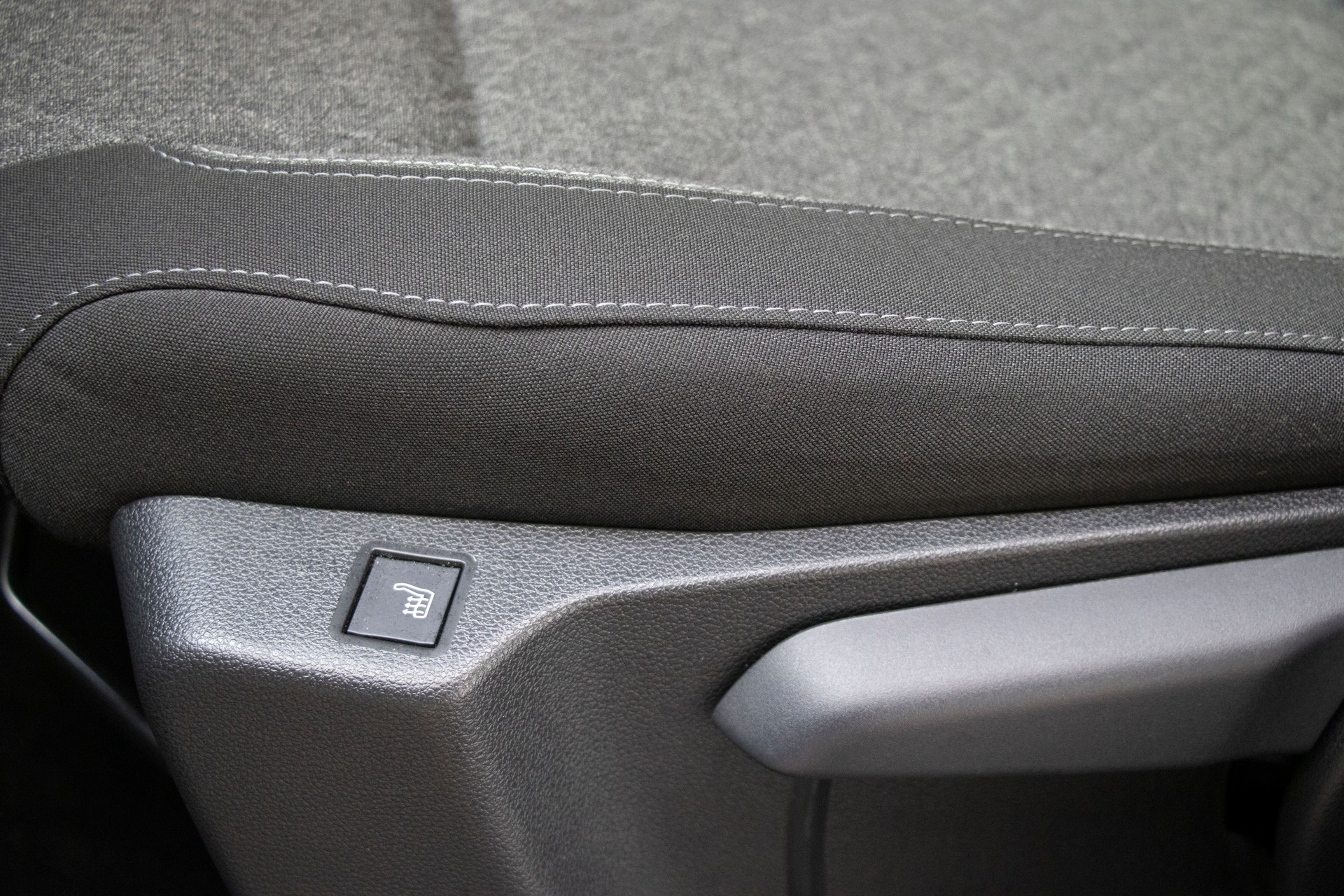 OPEL Combo XL 1.5 GS S/S Long Version-image-12