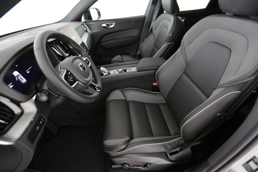 VOLVO XC60 2.0 T8 TE Black Edition eAWD-image-6