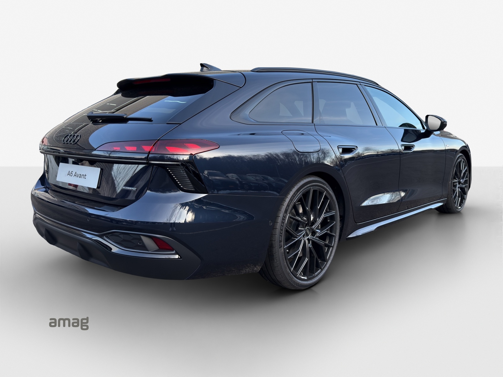 AUDI A6 Avant TDI quattro 150 kW S tronic-image-4