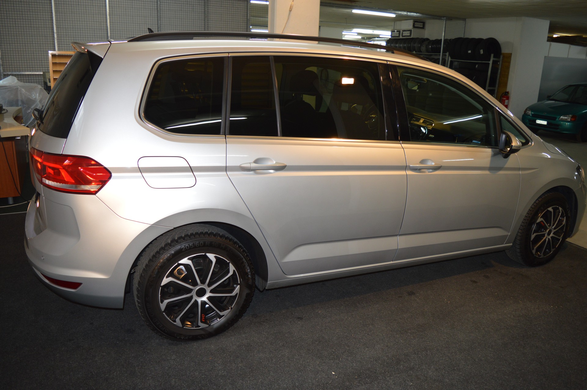 VW Touran 1.5 TSI EVO Comfortline DSG-image-4
