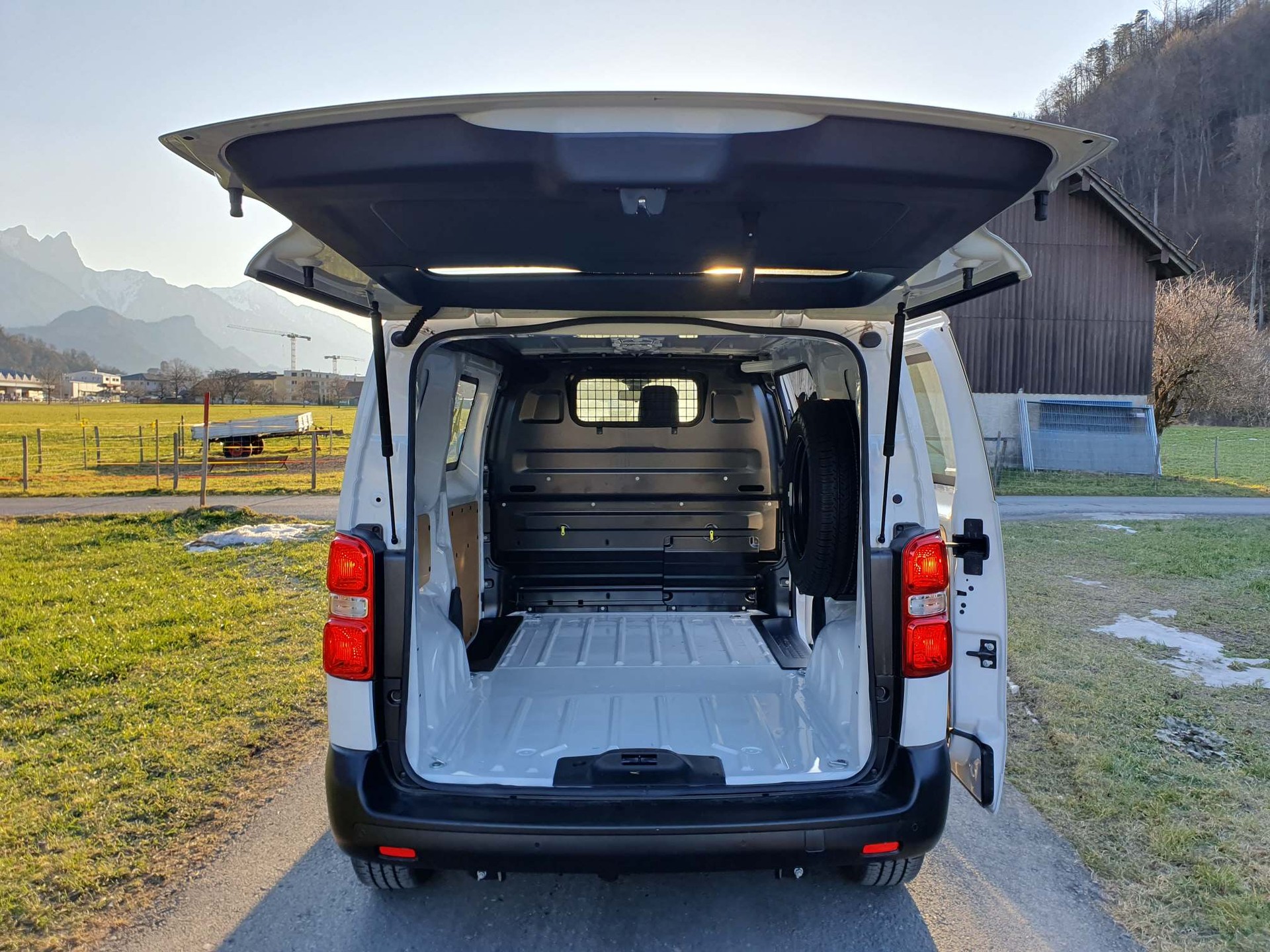 PEUGEOT Expert Kaw. Standard 2.0 BlueHDi 4x4-image-7