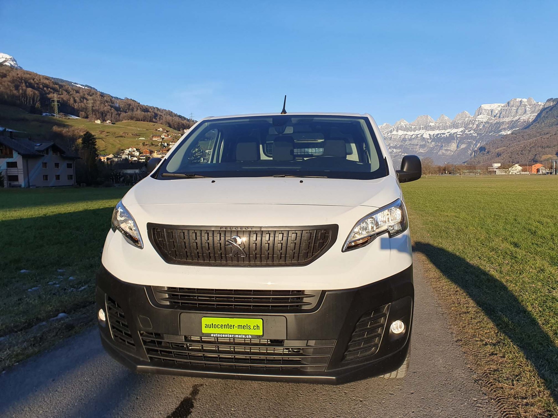 PEUGEOT Expert Kaw. Standard 2.0 BlueHDi 4x4-image-2