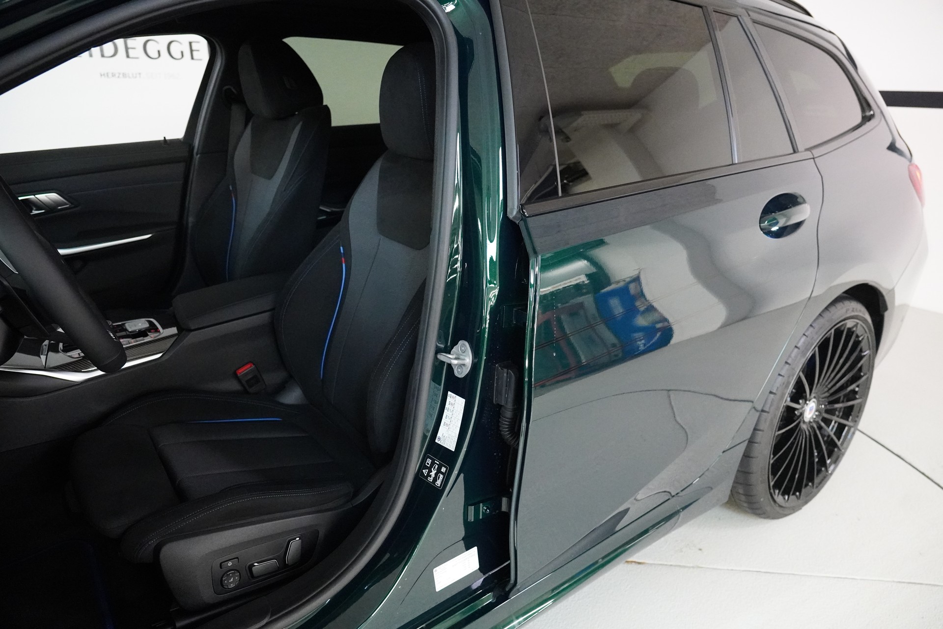 BMW-ALPINA D3 S BiTurbo Touring 3.0d xDrive Switch-Tronic-image-11