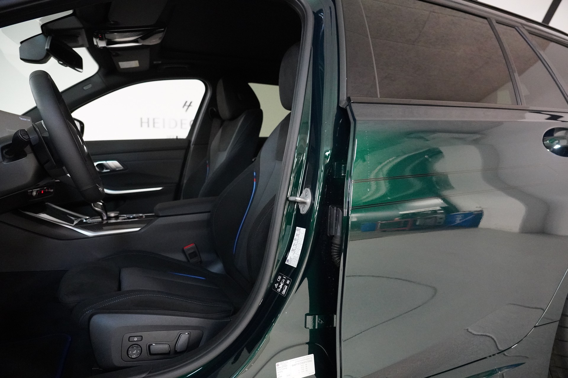 BMW-ALPINA D3 S BiTurbo Touring 3.0d xDrive Switch-Tronic-image-10